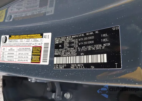 2024 Toyota Grand Highlander Platinum z USA, uszkodzony, nr VIN 5TDAAAB54RS030967